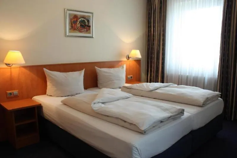 Hotel Niederraeder Hof Frankfurt nad Menem
