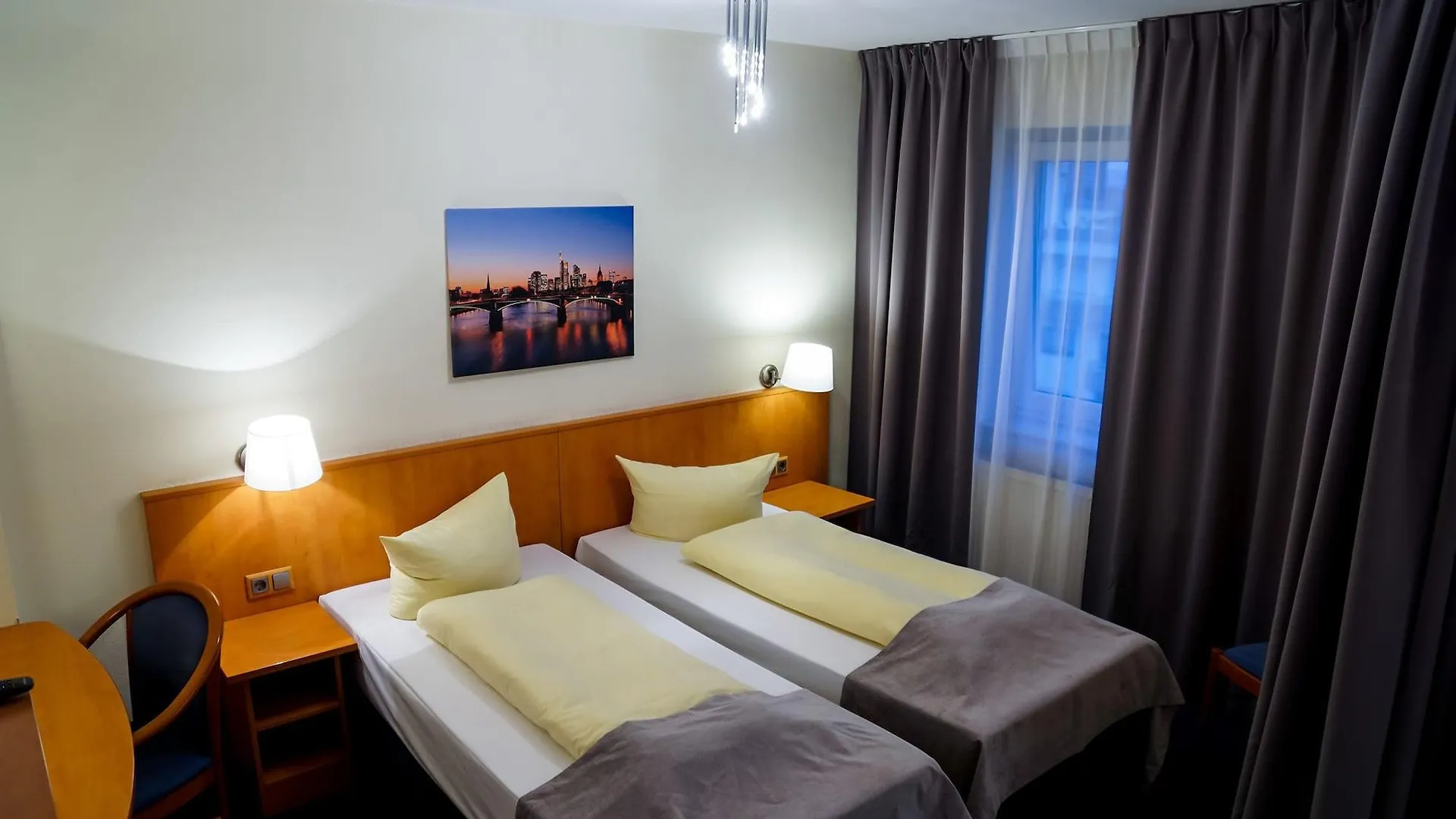 Hotel Niederraeder Hof Frankfurt nad Menem