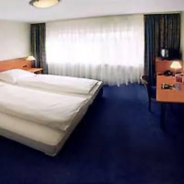 Hotel Niederraeder Hof Frankfurt nad Menem