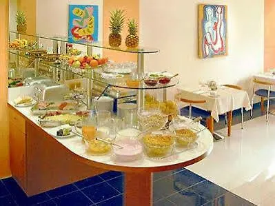 Hotel Niederraeder Hof Frankfurt am Main 3*,